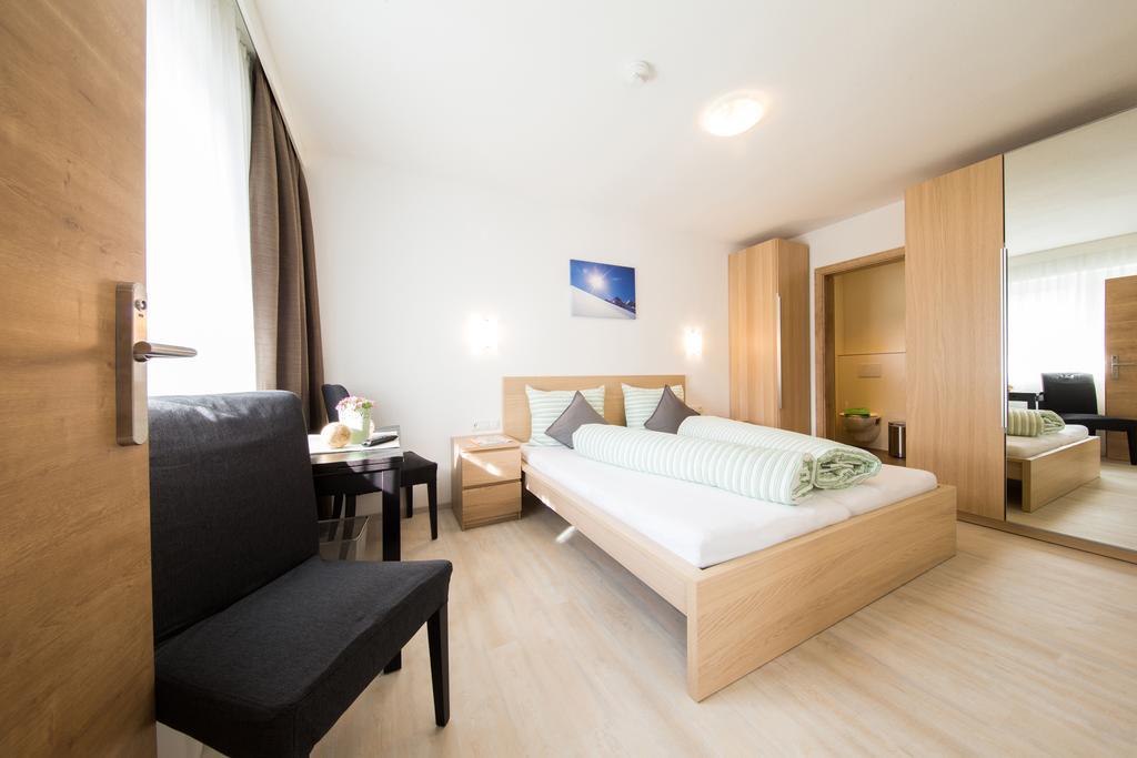 Ferienwohnung Haus Luigi Sölden Zimmer foto